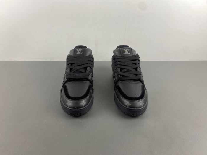 LV TRAINER SNEAKER LVT-000616
