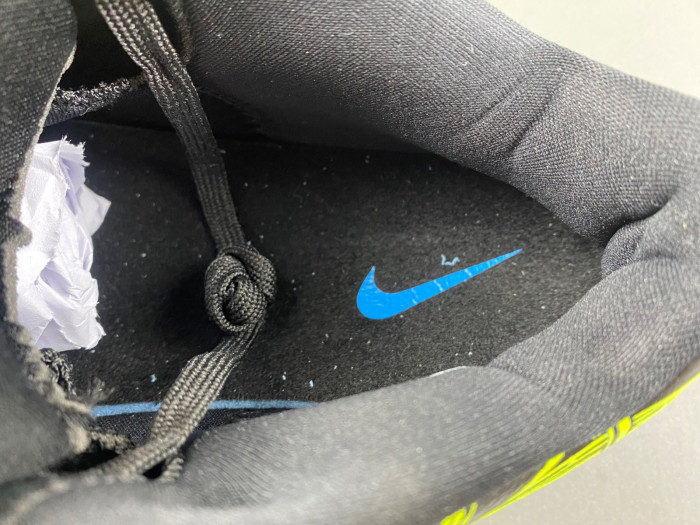 NIKE ZOOM KOBE 4 PROTRO 