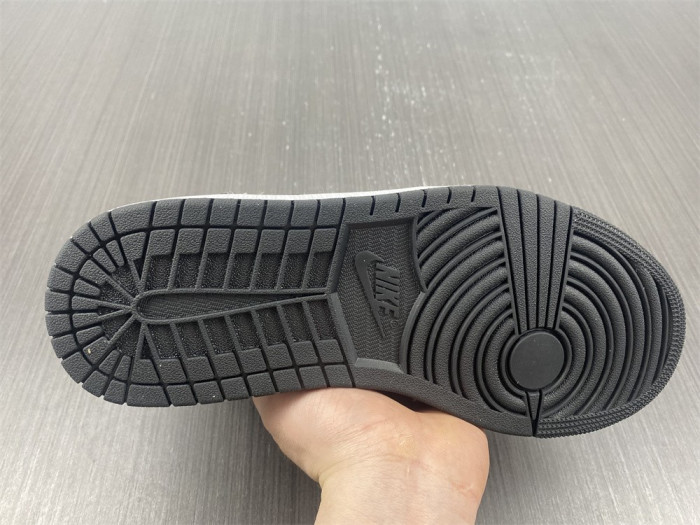 AIR JORDAN 1 MID 999