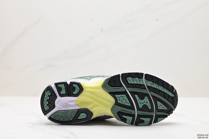 As*ic*s gel kayano 14 