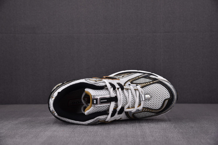 NEW BALANCE SNEAKER NB055