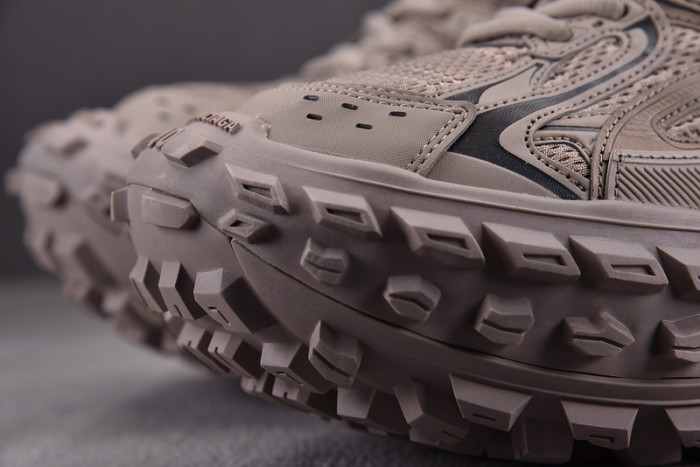 DEFENDER SNEAKER DS020