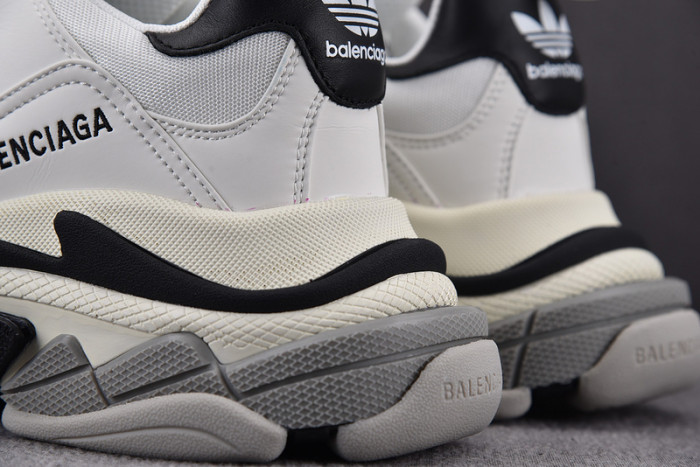 TRIPLES TRAINER SNEAKERS 2000119