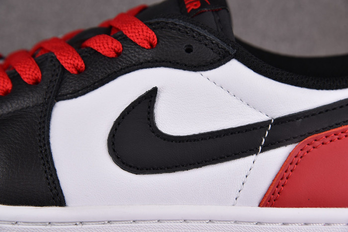 Jordan 1 Retro Low OG Black Toe (2023) CZ0790-106