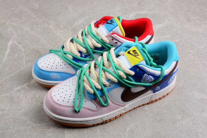 Dunk Low SE "Free .99"