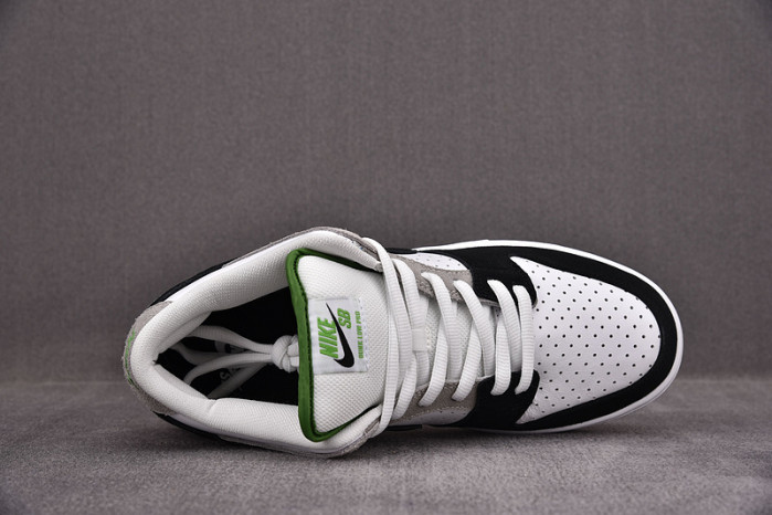 Nike SB Dunk Low Chlorophyll BQ6817-011