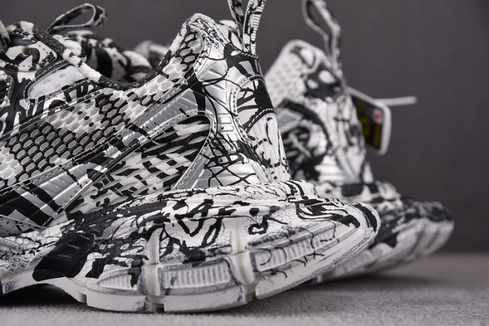 RUNNER SNEAKER RS068