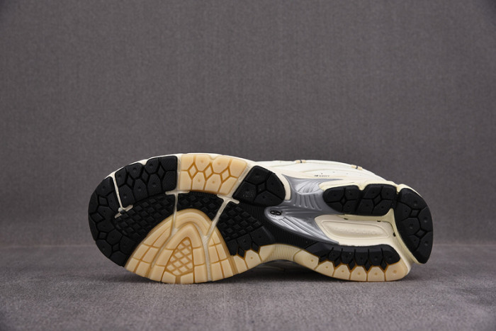 NEW BALANCE SNEAKER NB049