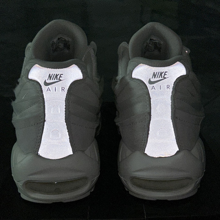 Comme des Garçons x Air Max 95 