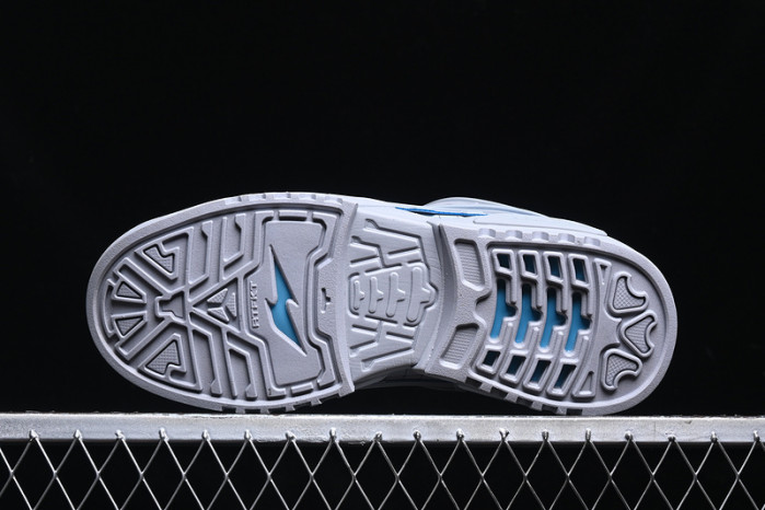 RTFKT x Nike Dunk Genesis 