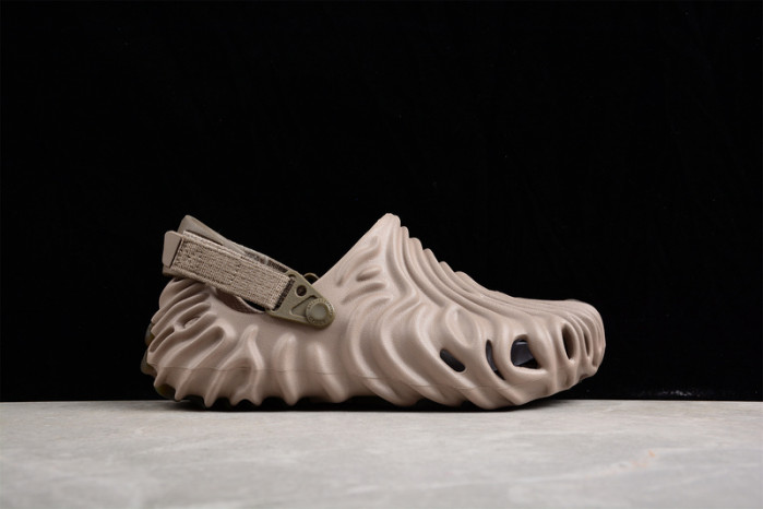 Cr*0*s x salehe bembury c00004