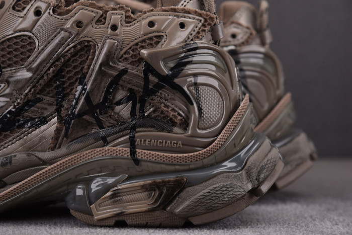 RUNNER SNEAKER RS050