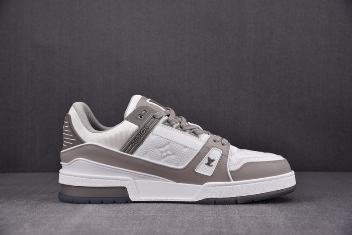LV SNEAKER LV-000125