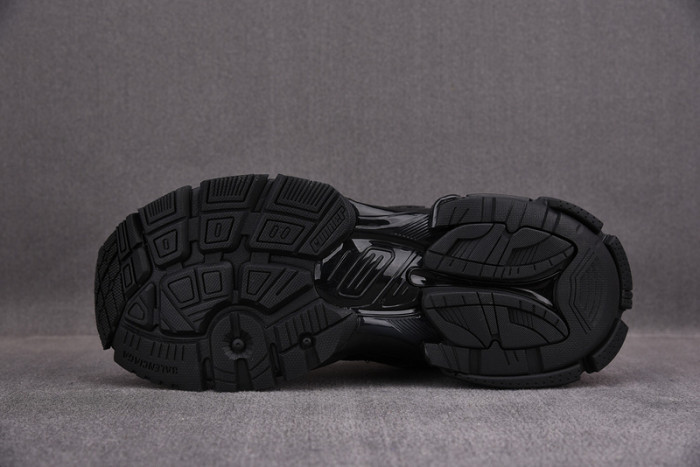 RUNNER SNEAKER RS020