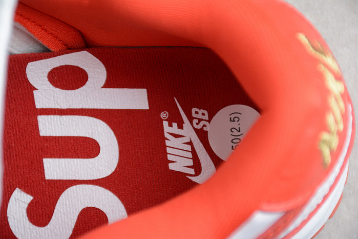 nike sb dunk low S*p*e x nike red dh3228-161