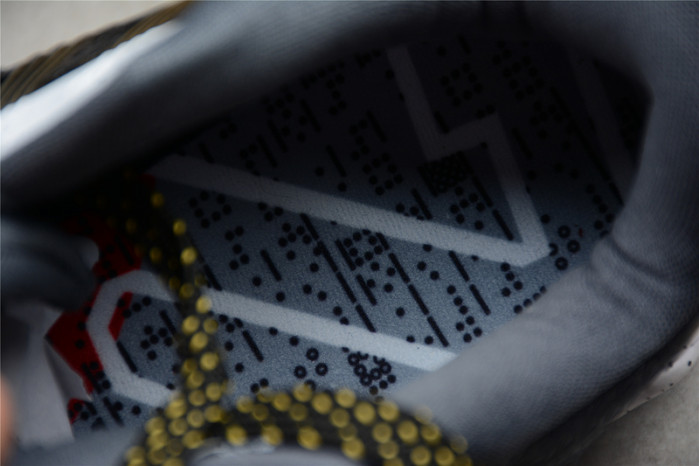 NIKE KOBE V PROTRO BLACK WHITE GOLD CD0824-127