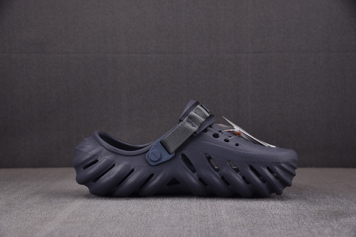 Cr*0*s x salehe bembury c00018