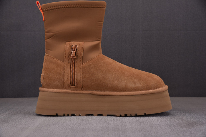 UGG Classic Dipper Boot