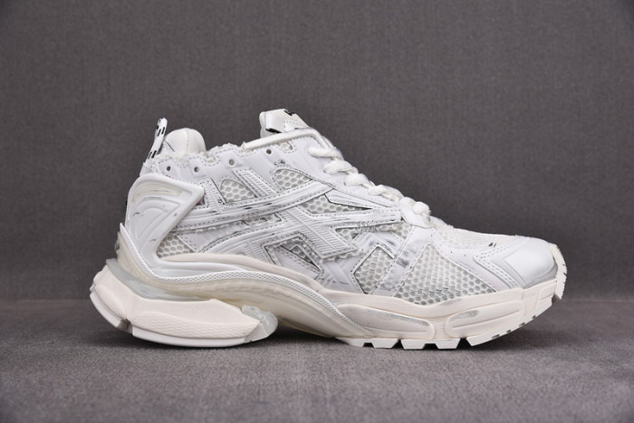 RUNNER SNEAKER RS009