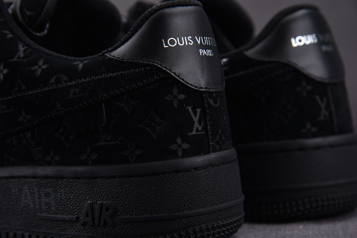 l**is V*t*n x air force 1 low 