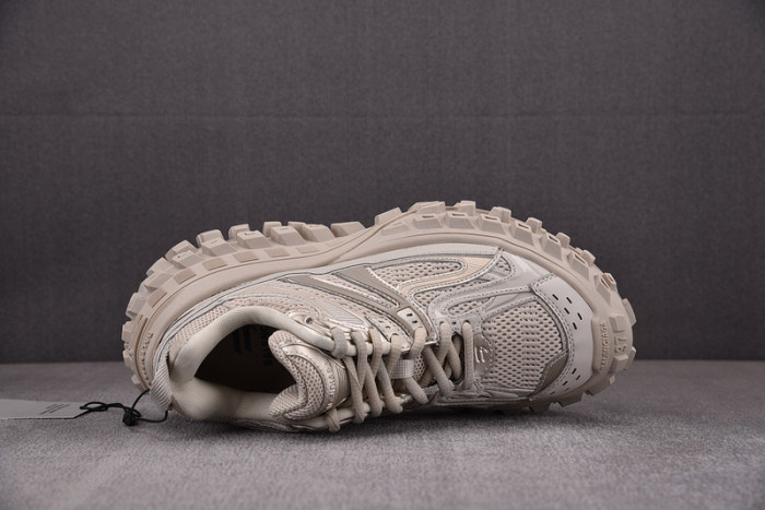 DEFENDER SNEAKER DS009