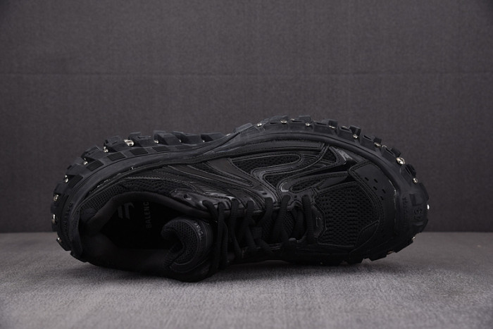 DEFENDER SNEAKER DS015