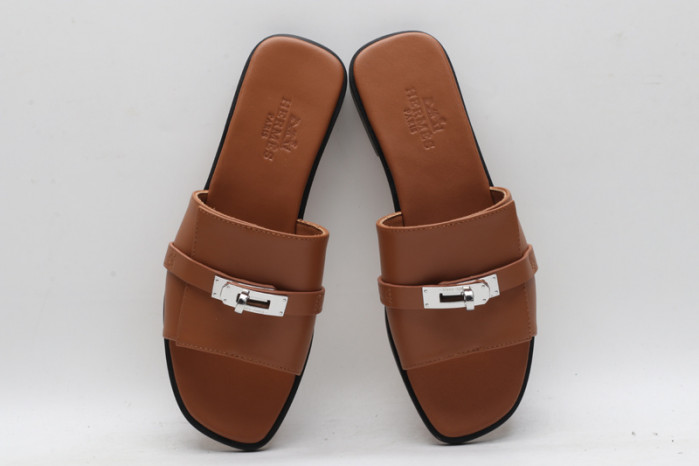 Herme* Sandal52