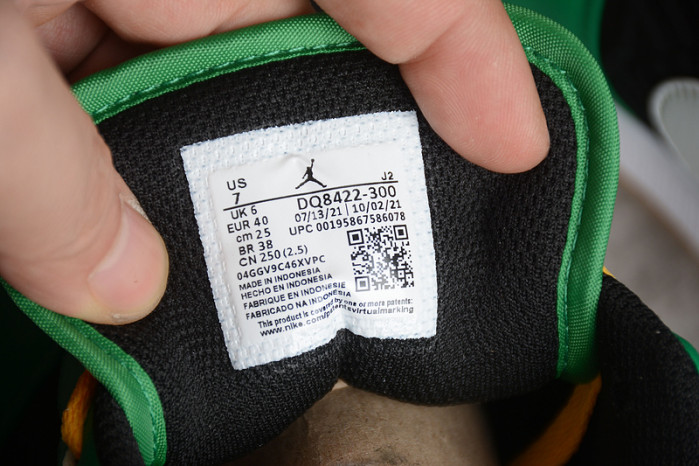 AIR JORDAN 1 LOW "MALACHITE" DQ8422-300