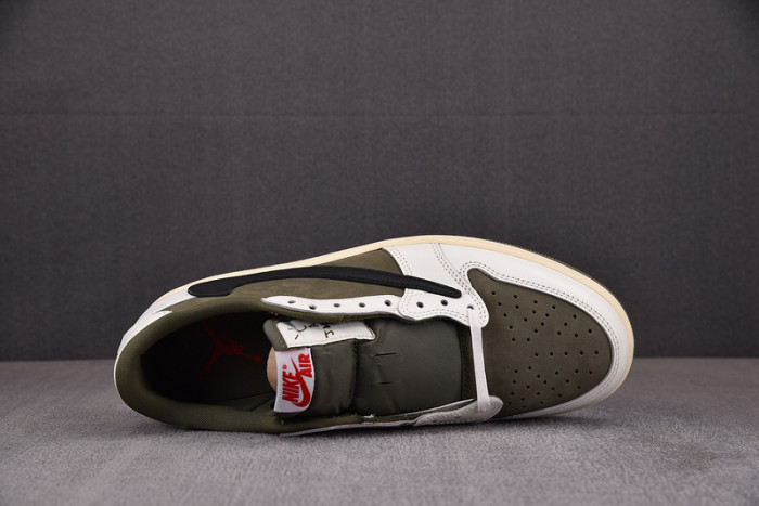 Travis Scott x Air Jordan 1 Low OG DM7866-200