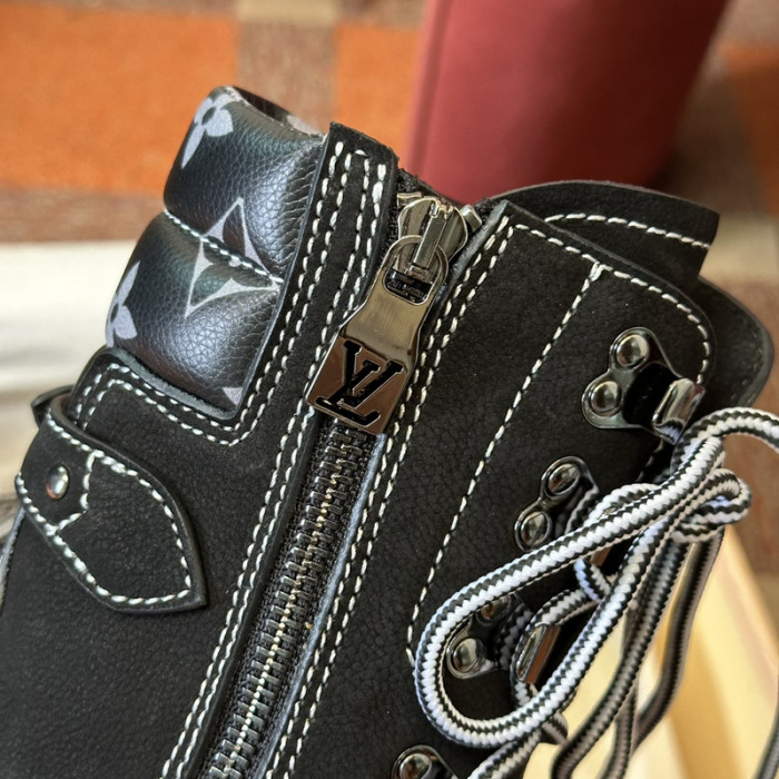 LV BOOTS L000024
