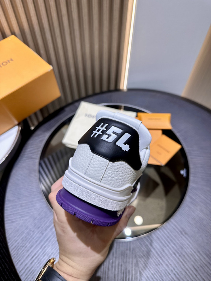 LV TRAINER SNEAKER LV-000567