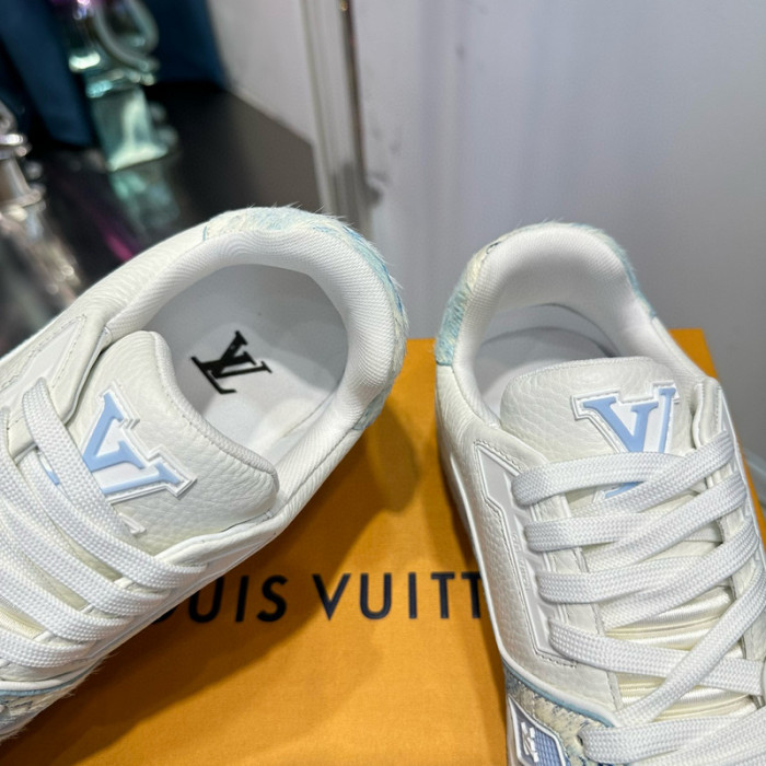 LV SNEAKER LV-000527