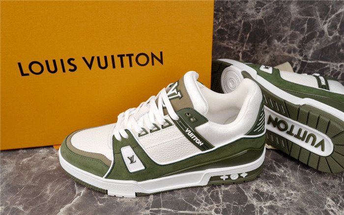 LV SNEAKER LV-000201