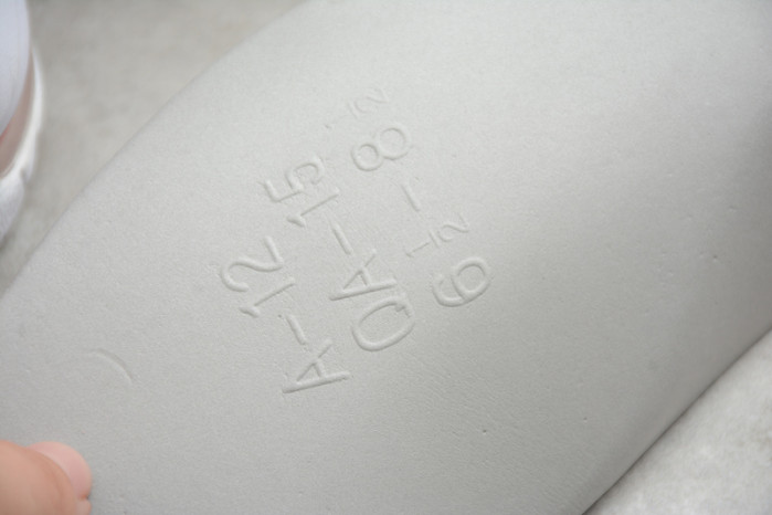 Nike Air More Uptempo ′96 White Red 921948-102