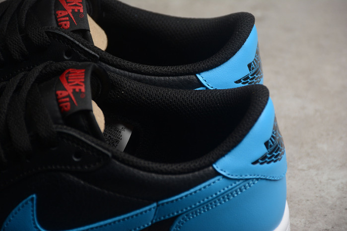 Air Jordan 1 Low OG WMNS “UNC to Chicago” CZ0775-046