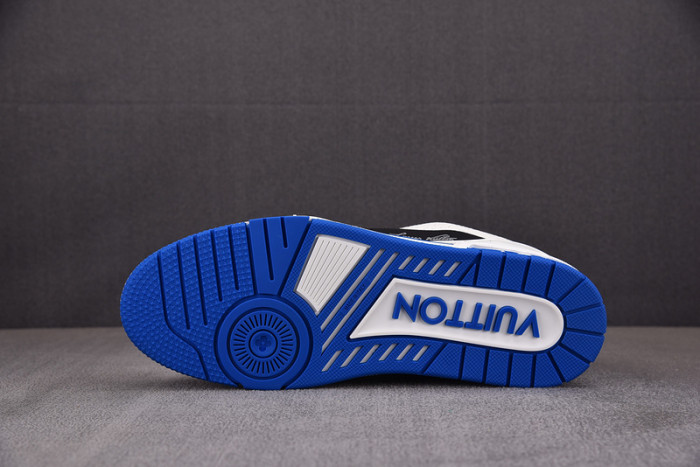 LV TRAINER SNEAKER LV-000562