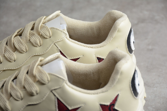 G*u*i* trainer sneaker 84