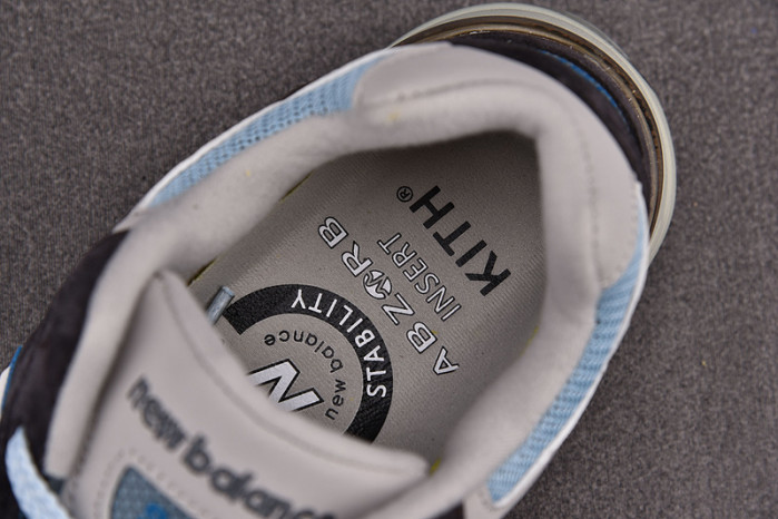 NEW BALANCE SNEAKER NB061