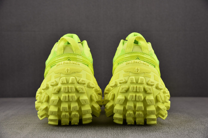 DEFENDER SNEAKER DS012