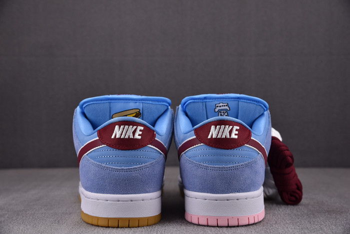 Nike SB Dunk Low Philadelphia Phillies DQ4040-400