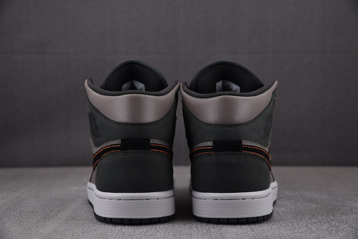 Air Jordan 1 Mid SE “Night Stadium” FQ8338-017