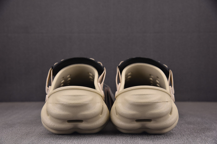 Cr*0*s x salehe bembury c00016