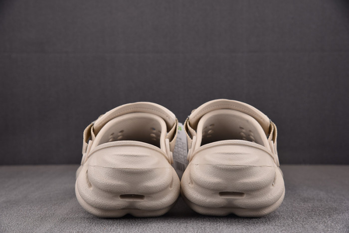 Cr*0*s x salehe bembury c00020