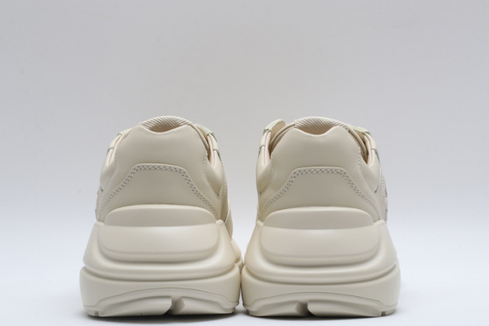 G*u*i* trainer sneaker127