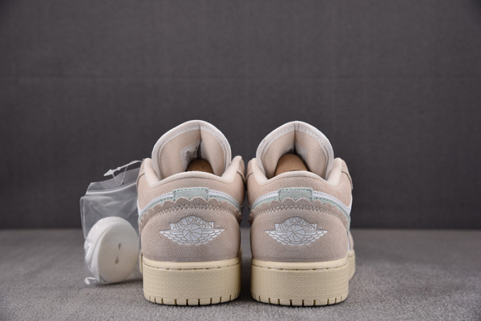 AIR JORDAN 1 LOW GS WHITE PINK SOFT BLUE DZ5356-800