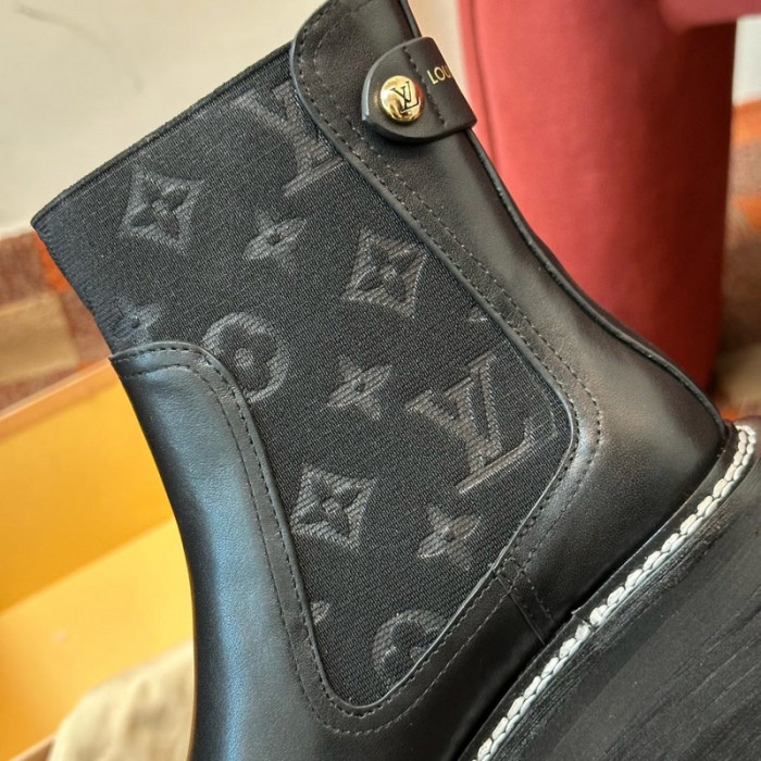 LV BOOTS L000050