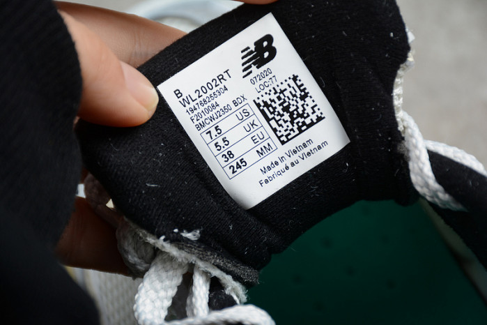 NEW BALANCE SNEAKER 003