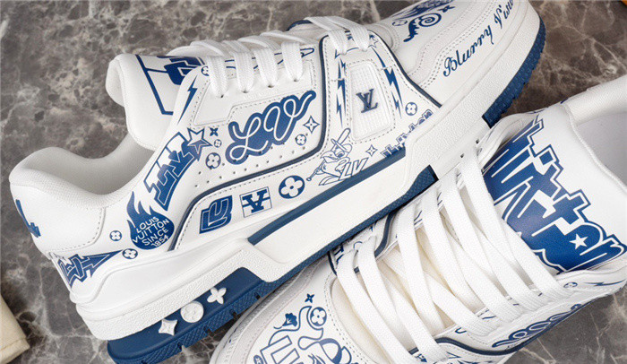 LV SNEAKER LV-000150