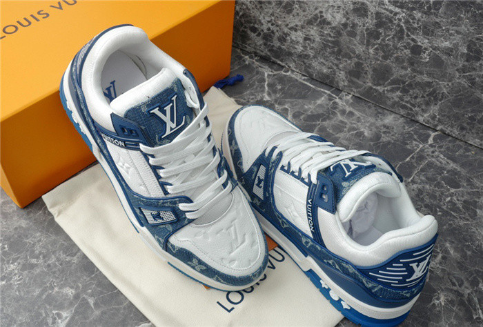 LV SNEAKER LV-000272