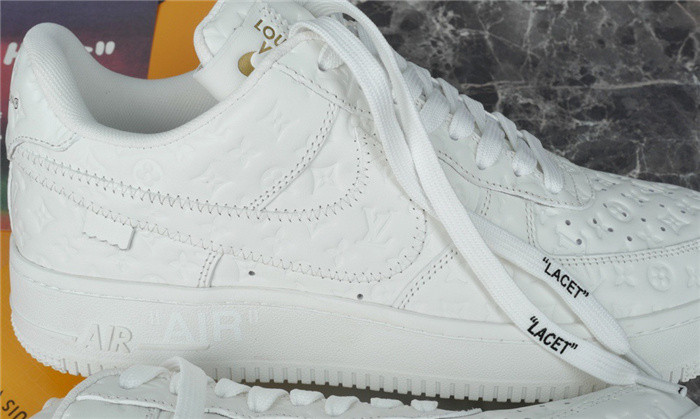 LV SNEAKER LV-000248